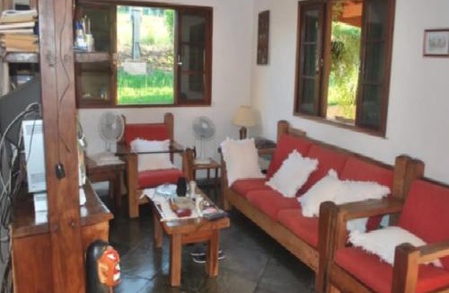 Porangaba House | Sítio com Lago,Piscina,Nascente,Churrasq,Forno,Gramado,Árvores,Pássaros.