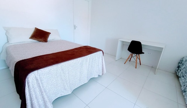 Apartamento Mobiliado à Dois Quarteirões do Centro