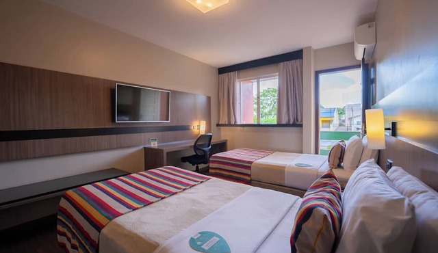 Hotel Deville Express Guaíra
