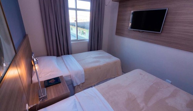 Kennedy Slim Hotel