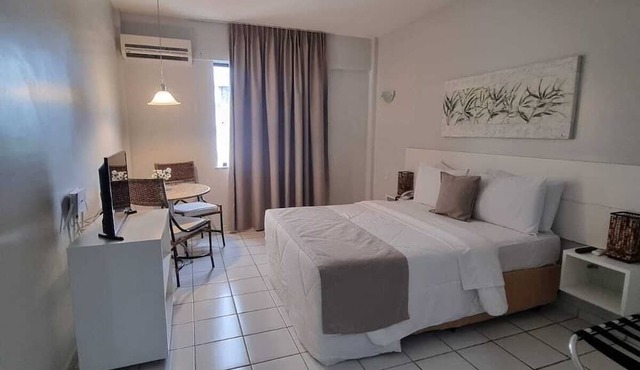 Tarik Fontes Plaza Hotel
