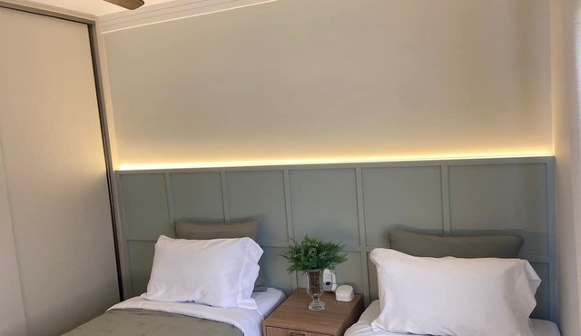 This sophisticated apartment is located in the best place in the area! in Ingleses do Rio Vermelho Florianópolis