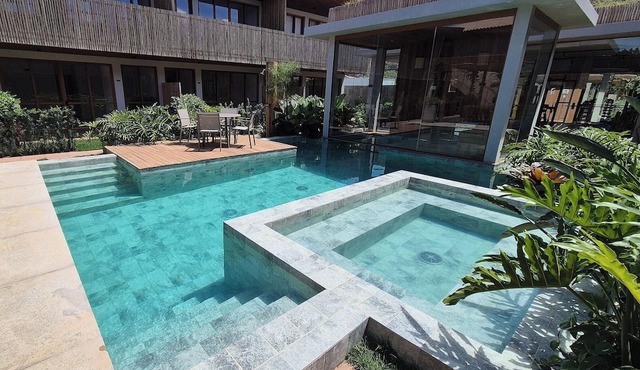 Stay in the center of Mucugê and enjoy the pool