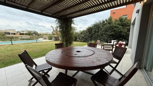 San Benito Gated House w/Pool - Sleeps 10