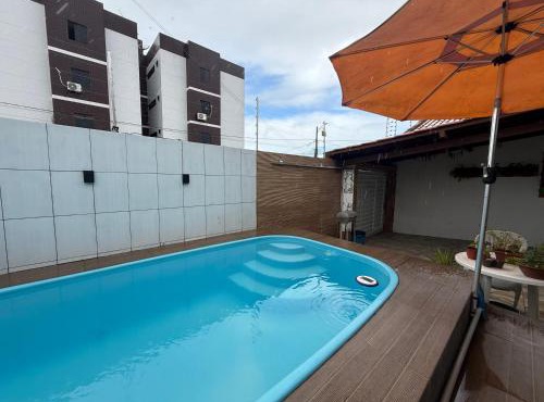 Casa com piscina próxima ao Maior São João do Mundo in Campina Grande