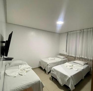 Bara's Hotel in Bom Conselho