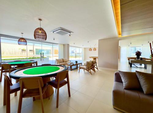 Aptos Pé na Areia Condomínio Resort Completo com Piscina Sala de Jogos, Brinquedoteca, Playground e Portaria 24H 2 Quartos com Ar-Condicionado, Churrasqueira Privativa Reserve Agora e Viva essa Experiência