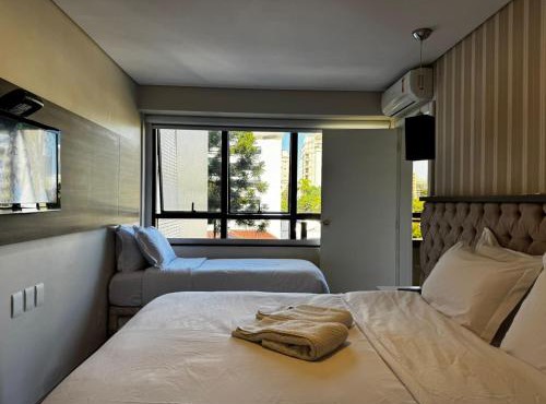 Apto Batel dentro do Hotel com Vaga e Piscina