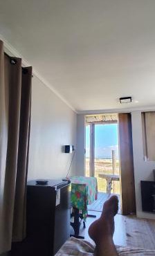 Casa Sossego, com vista para as dunas e montanhas da serra do mar com ar condicionado ,banho excelente a gás,ótimo acabamento construtivo próximo a praia
