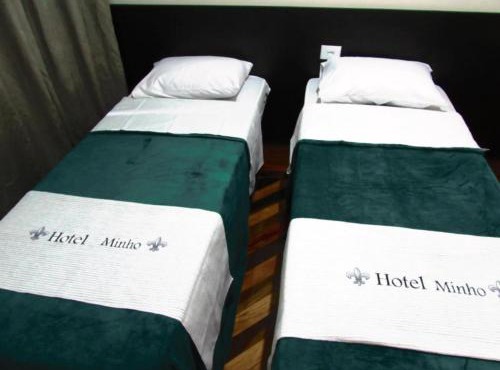 Hotel Minho SP - Melhor Opção do Centro - Café da Manhã Incluso - Perto do Metrô, 25 de Março e Brás - 10 Min do Allianz Parque, 11 Min do Expo Center Norte e 9 Min do Distrito Anhembi