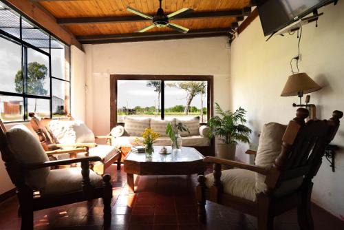 Yellow Cardinal Lodge