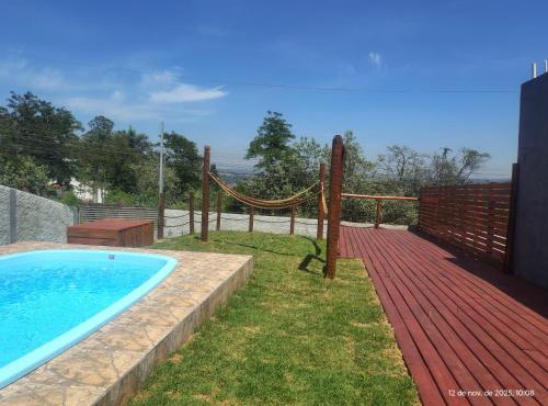 Casa com piscina, aconchegante, aceita pet