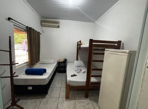 Recanto Pousada JU&JU com piscina COMPARTILHADA