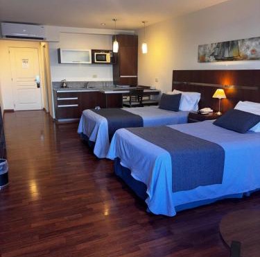 Puerto Amarras Hotel & Suites