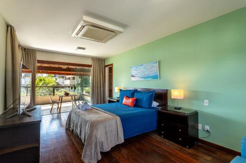 Mansion in Niterói with Pool and Sea View | LD 58 in Niterói