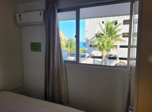 PRAIA DE 4 ILHAS Apartamento 2 Quartos 50M da Praia Com Vista