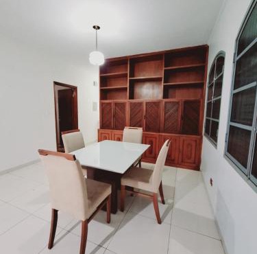 bairro Vila Carvalho - casa grande 4 quartos - garagem para 4 carros