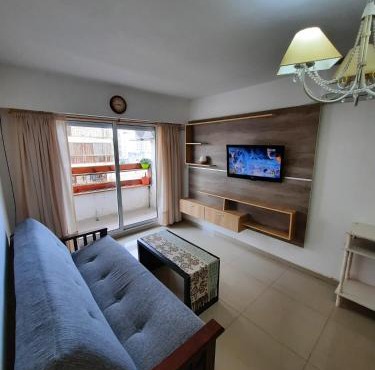 Depto céntrico de 3 habitaciones y cochera