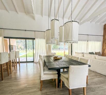 RentUp - Retiro de lujo Casa moderna con jardin y piscina en Pilar