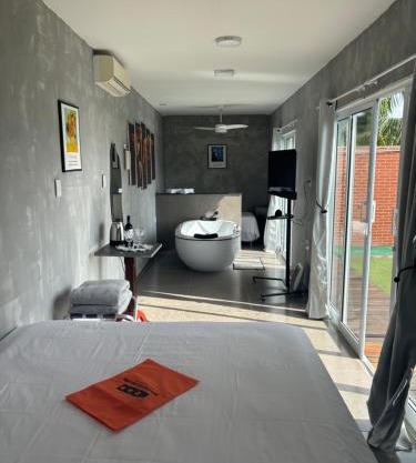 Amsterdam Lofts 