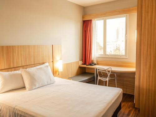 Ibis Sao Jose 